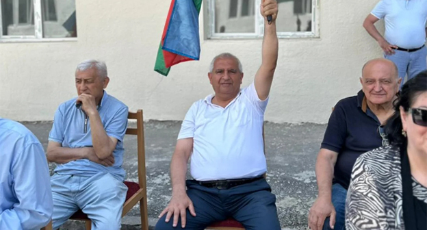Переселившимся семьям вручили ключи от квартир в Ханкенди. 19 июня 2026 г. Фото: http://armiya.az/