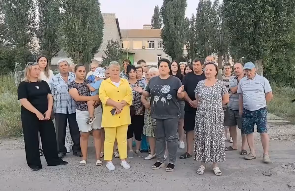 Стоп-кадр видеообращения жителей Водного к главе Следкома. https://dzen.ru/video/watch/6a4a03ef5ec2671d975d4fa6 Стоп-кадр видеообращения жителей Водного к главе Следкома. https://dzen.ru/video/watch/6a4a03ef5ec2671d975d4fa6