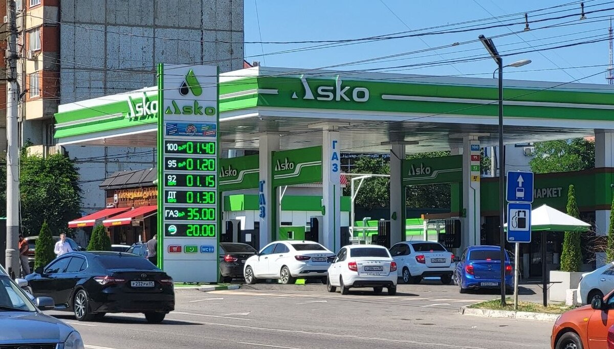 Цена бензина на АЗС "Аско" повысилась на 10 рублей между 8 и 10 июля. Фото корреспондента "Кавказского узла". 