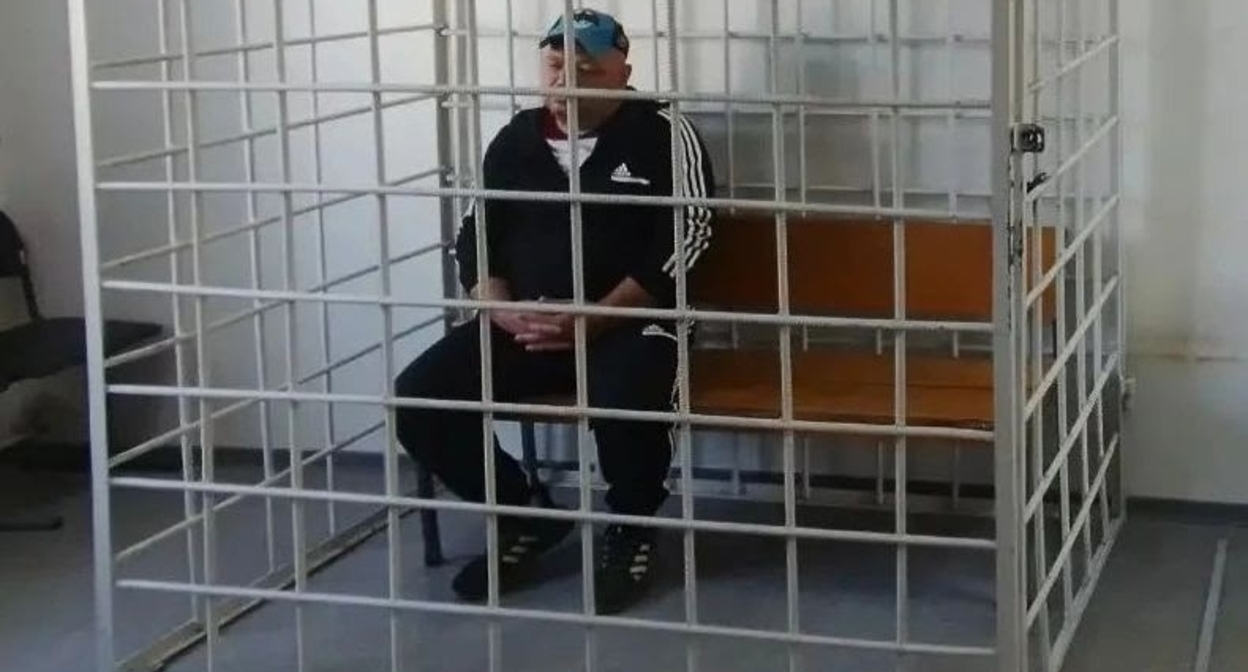 Иван Оболонин в зале суда. Фото: пресс-служба Центрального райсуда Волггограда / "ВКонтакте" Иван Оболонин в зале суда. Фото: пресс-служба Центрального райсуда Волггограда / "ВКонтакте"
