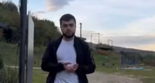 Зейнудин Казиев. Стоп-кадр видео от 18.10.26, https://t.me/KhadulaevShamil/18149